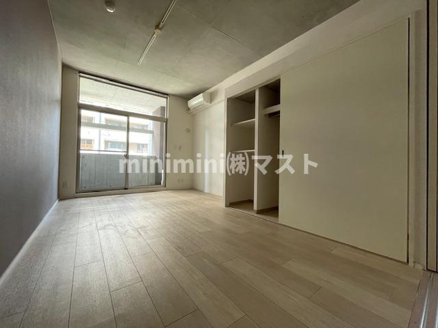 天満アパートメントの洋室