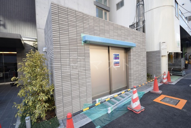 エスキュート梅田東のエントランス