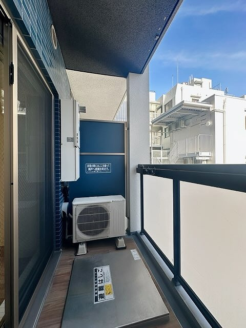 プレサンス天満橋トラッドのバルコニー