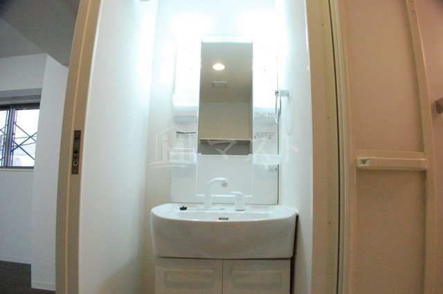 エルヴェ東天満の洗面所