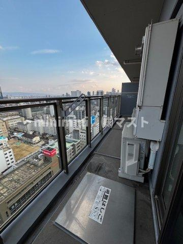 エルヴェ東天満のバルコニー