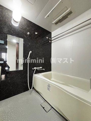 エルヴェ東天満の浴室