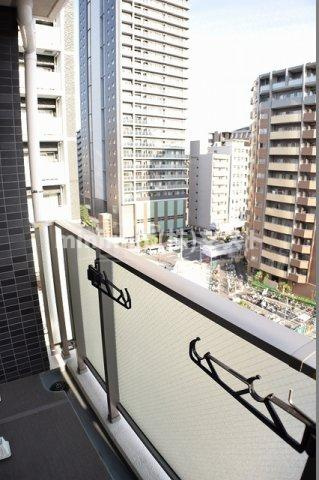 プレサンス松屋町駅前のバルコニー