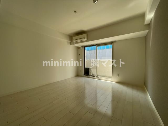 R SQUARE　東天満の内装