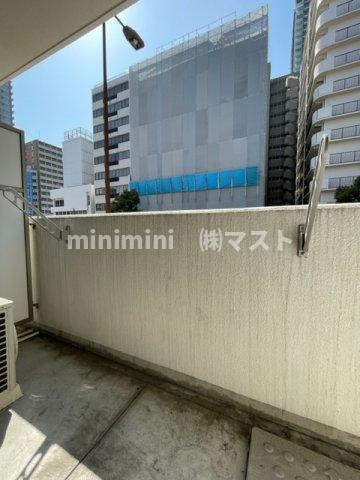 R SQUARE　東天満のバルコニー