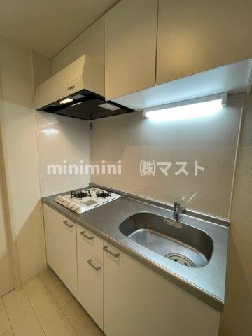 R SQUARE　東天満のキッチン