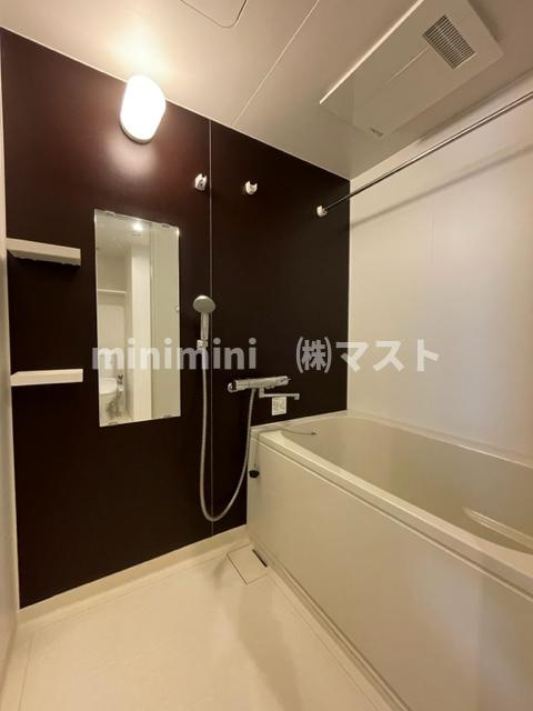 R SQUARE　東天満の浴室