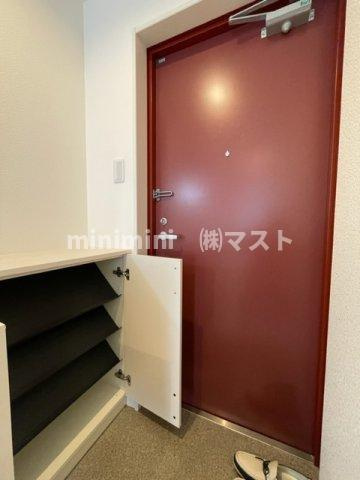 R SQUARE　東天満の玄関