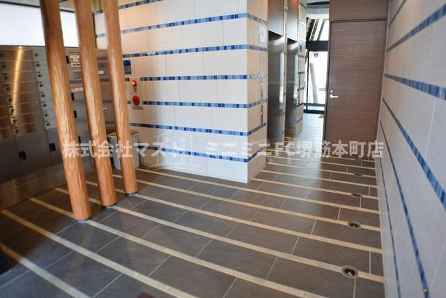 セイワパレス玉造のエントランス