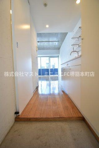シーズアパートメント中之島の玄関