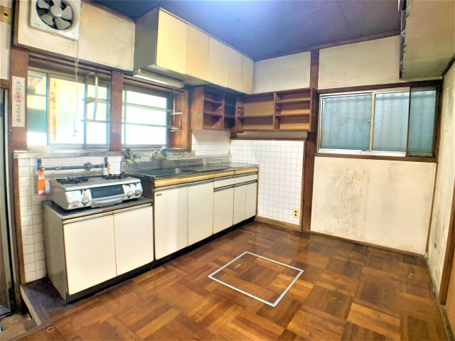 港本町貸家のキッチン