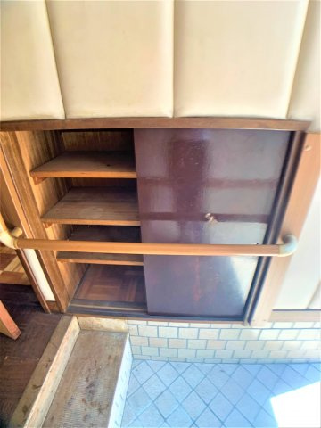 港本町貸家の収納