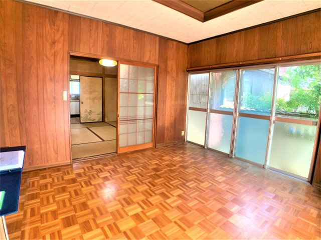 港本町貸家のロビー