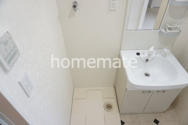 グレイス新屋敷の洗面所
