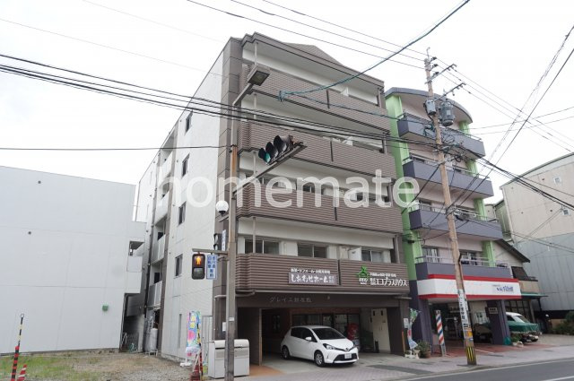 グレイス新屋敷の外観