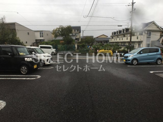 【駐車場】
