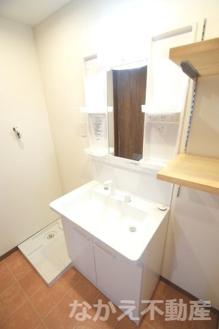 【洗面所】 | 明るい洗面所です