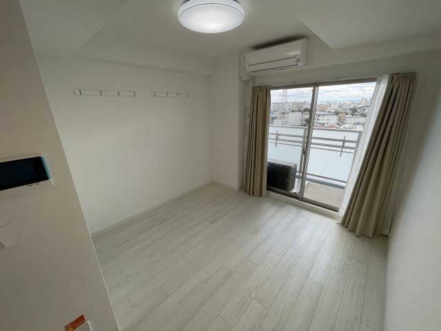 【洋室】 | ブランTAT尼崎七松町Ⅰ