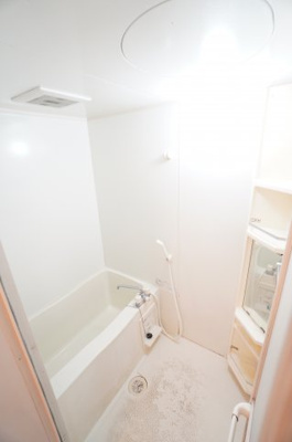 【浴室】 | ヴェルドミールⅡ | ※同物件・反転タイプの写真です。