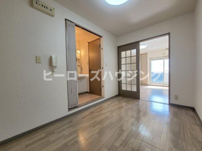 【内装】 | ローレル参番館