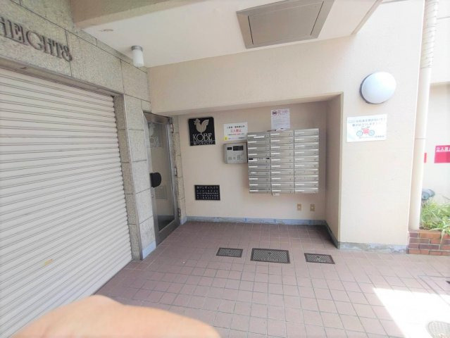 神戸シティハイツのエントランス|清潔なエントランスです