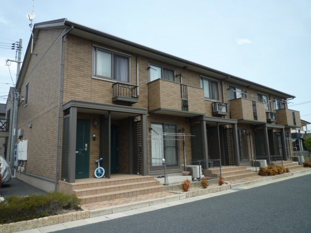 ファミリータウンツートムＥ