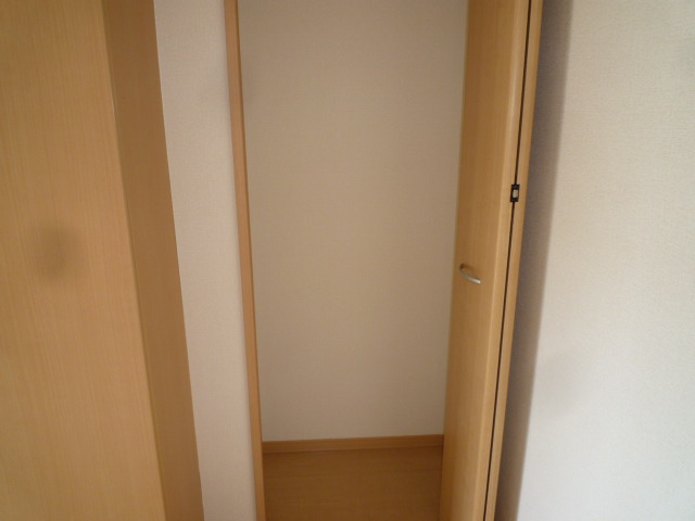 ファミリータウンツートムＥの収納