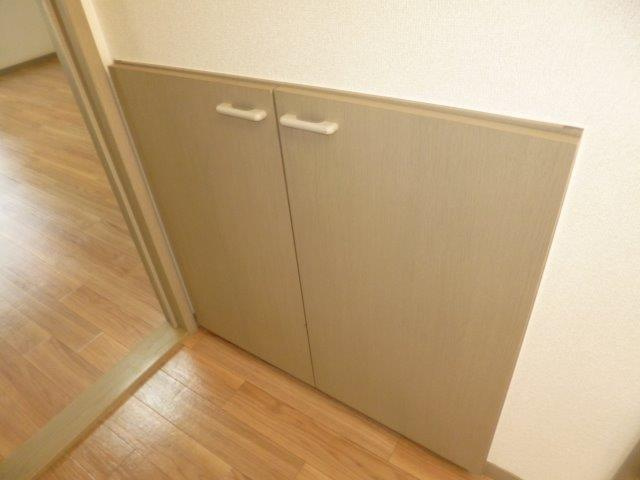 アーバンシャトルＢの収納|シューズボックス