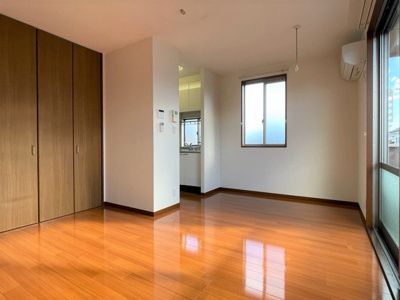 【居間・リビング】 | シャトーYOKOTA