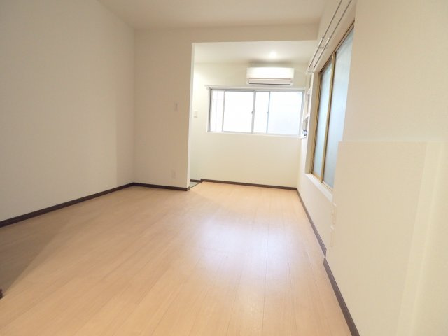 Yコーポの居間・リビング