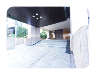 【エントランス】 | 落ち着いたエントランスです