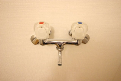 【設備】 | ディアコートつくば | 洗濯水栓　お湯も使えます