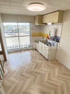 【居間・リビング】 | メゾンヤマダ | 居間です