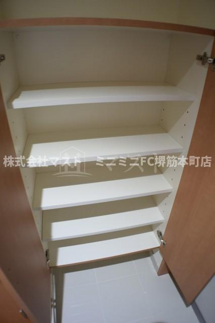 プレスト博労町の収納