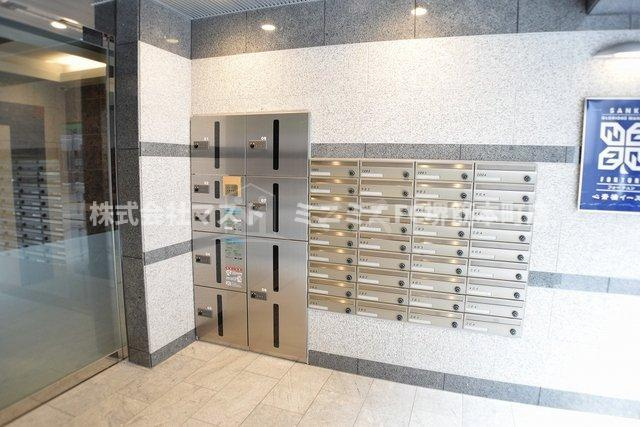 フォーチュン心斎橋イーストのその他|宅配ＢＯＸも御座います。