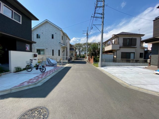 【前面道路含む現地写真】
