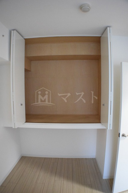 サンフラッツ東平の収納