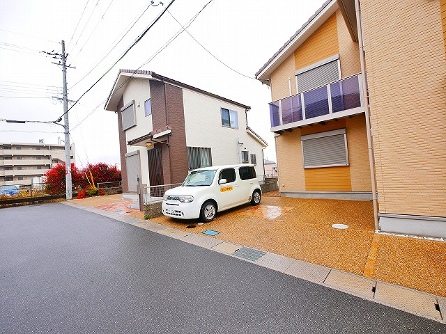 木津川市州見台6丁目1-14号地戸建貸家の駐車場
