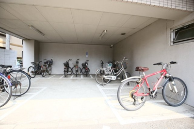 【その他共用部分】 | ホーユウコンフォルト川崎 | 駐輪場