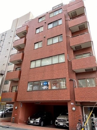 セザール第三鶴見　(鶴見中央1丁目）の外観|外観です　セザール第三鶴見　1LDK　利便性高い立地　京浜急行本線 『京急鶴見』駅　徒歩3分 　新規リフォーム済み　（2012年水廻り交換・建具交換・床張替）