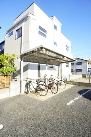 メゾンルミエールのその他共用部分|共用部には駐輪場を設置♪
