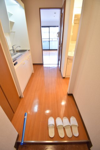 ロイヤルクイーンズパーク江坂　仲介手数料無料の内装