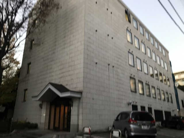 青山熊野神社ビルの外観