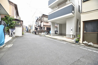 【前面道路含む現地写真】 | 現地見学や資料請求などお気軽にお問合わせ下さい。
周辺環境とあわせて現地ご案内致します。