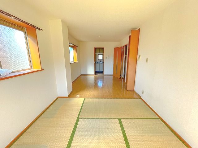 アヴニールの和室|和室があれば、来客や子供用のスペースとして活躍します
※反転の場合がございます。