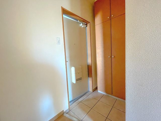 アヴニールの玄関|玄関です
※反転の場合がございます。