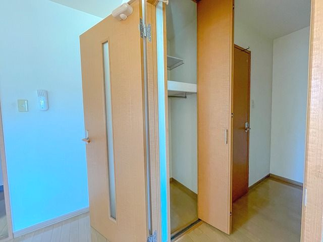 アヴニールの収納|大きなものも収納できそうです
※反転の場合がございます。