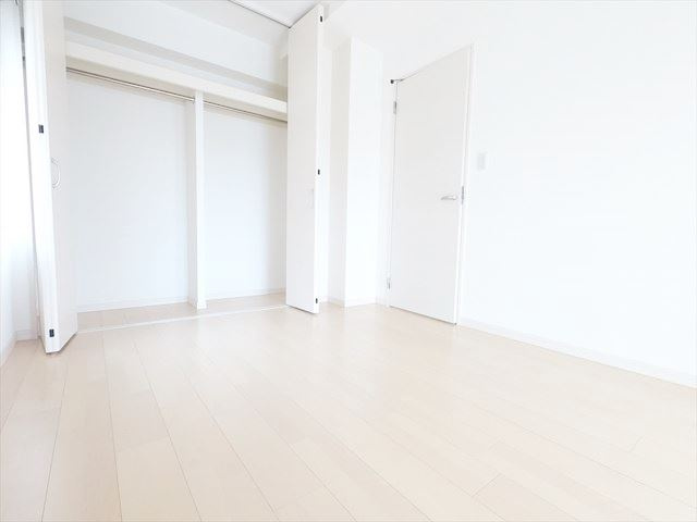 サンハイツ本山の居間・リビング
