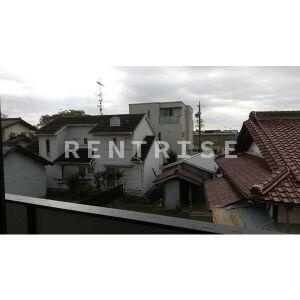 ウィスタリアのエントランス