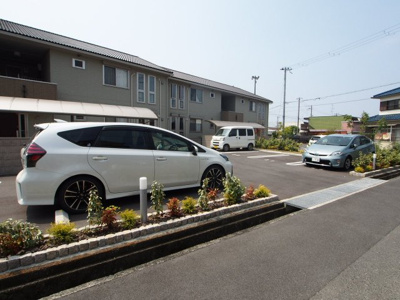 【駐車場】 | ルシエルメイキラB棟